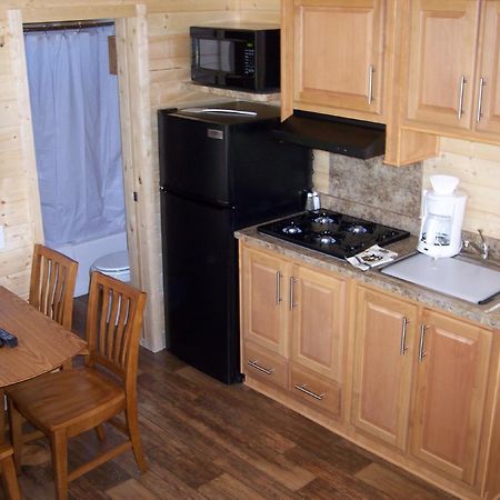 Russian River Camping Resort Cottage 7 Cloverdale Esterno foto